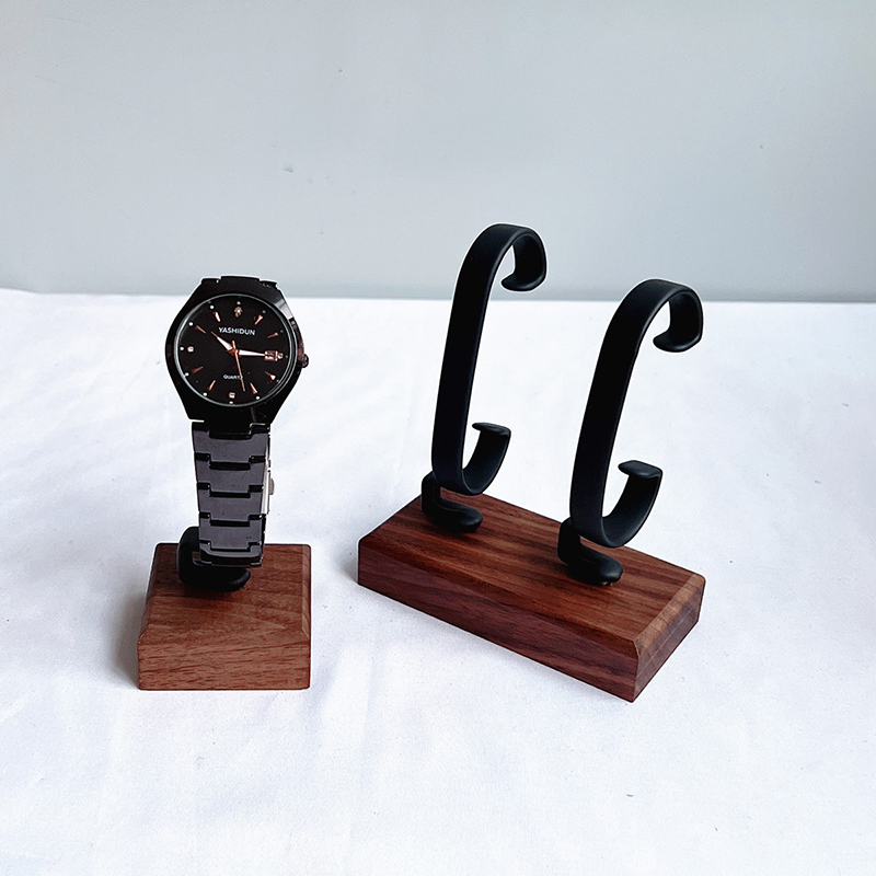 Soporte de reloj en forma de C - Jewelry And Watches Inc reseña y precio